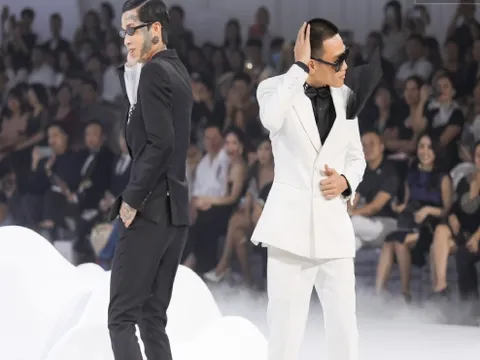 Thầy trò Wowy - Dế Choắt thể hiện khả năng catwalk cực ngầu không thua kém gì dàn bông hậu lừng lẫy