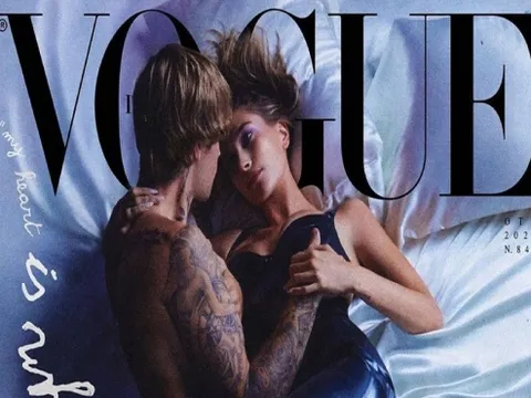 Vợ chồng Justin và Hailey Bieber không ngần ngại đem... ảnh giường chiếu lên trang bìa Vogue Italia