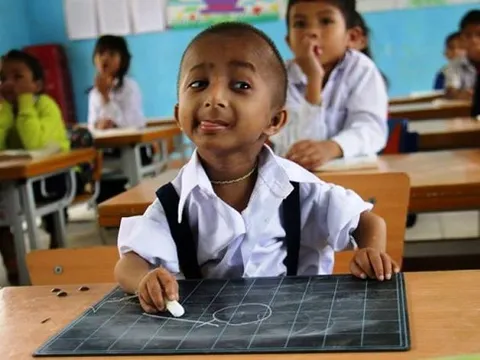 Xót xa cậu bé tí hon Đinh Văn K’Rể qua đời ở tuổi 11 sau 4 ngày nhập viện vì đột quỵ