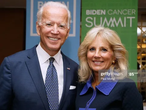 Chuyện tình bền bỉ 43 năm của vợ chồng tân Tổng thống Joe Biden và lý do phải cầu hôn vợ tới 5 lần
