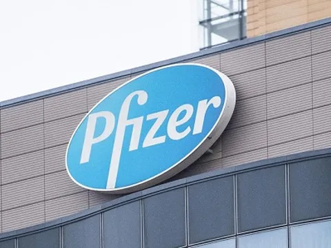 Vắc xin COVID-19 của Pfizer Inc và BioNTech SE sẽ cho ra lò 50 triệu liều ngay trong năm 2020