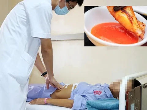 Bé trai mới 11 tuổi đã viêm loét dạ dày vì thứ gia vị yêu thích của nhiều bạn trẻ