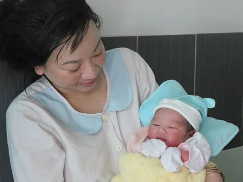 “Em bé hiếm muộn” thứ 3 chào đời tại Cà Mau