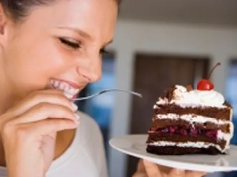 10 thói quen ăn uống sai lầm sau thời kỳ mãn kinh