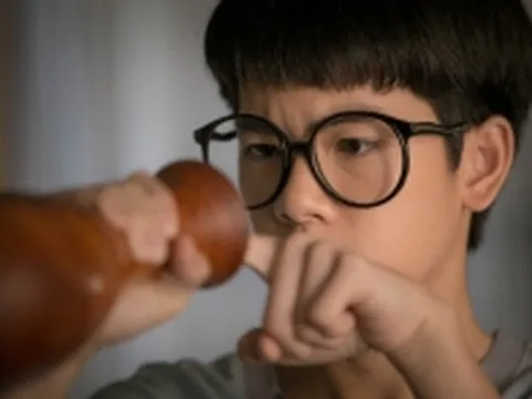 Mọc mụn trắng ở "cậu nhỏ"