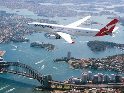 Vì sao nhiều người Việt phân vân giữa ANA và Qantas khi bay đến Australia?