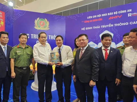 Từ “Con đường tương lai” đến mô hình kinh tế mới trong thời đại AI