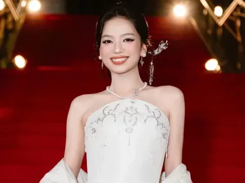 Mỹ nhân Mưa Đỏ tiếp tục sau 714 tỷ