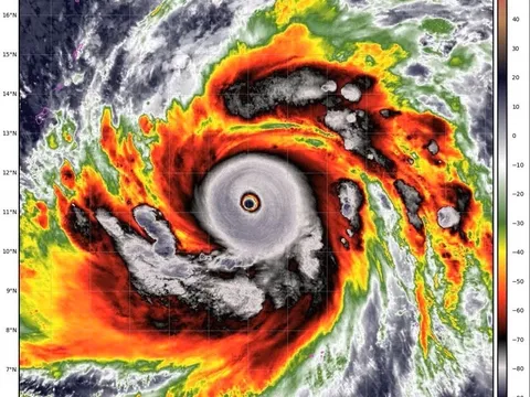 Siêu bão Sinlaku đang mạnh nhất thế giới năm 2026