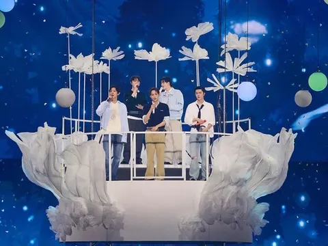 EXO 'vương giả trở lại': Concert thứ 6 cháy vé, khẳng định đẳng cấp Kpop