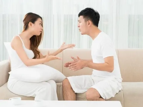 Hôn nhân đứng trước ly hôn, vợ làm một điều khiến chồng 'quay xe' yêu thương say đắm