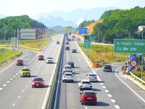 Hành vi vi phạm giao thông bị phạt 35 triệu đồng, trừ 10/12 điểm PGLX theo Nghị định 168