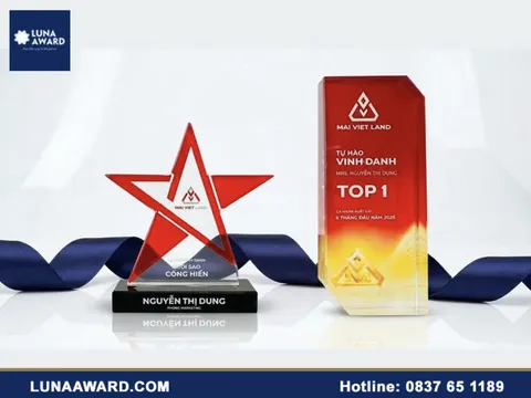 Đặt làm kỷ niệm chương theo yêu cầu tại Luna Award Vietnam