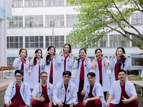 CAO ĐẲNG ỨNG DỤNG TUMP MỞ LỐI VIỆC LÀM CHO LAO ĐỘNG TRẺ