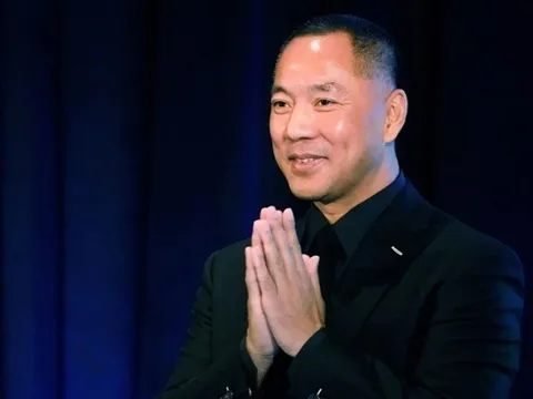 Nhà tài phiệt gây tranh cãi với kế hoạch đấu giá tinh trùng