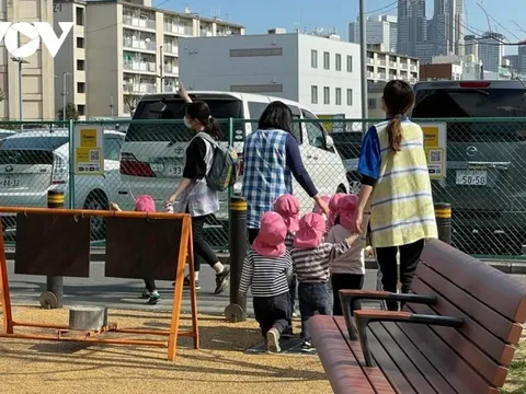 Nhật Bản đang đối mặt nguy cơ “biến mất” do tỷ lệ sinh thấp