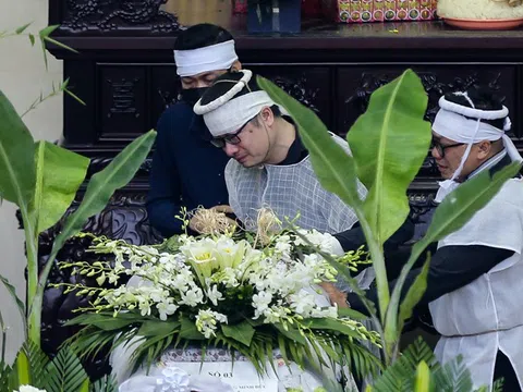 Nỗi đau xé lòng tại lễ tang 4 bà cháu tử vong trong vụ cháy ở Hà Nội