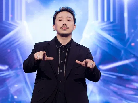 Trấn Thành làm MC "Rap Việt" với tạo hình khác lạ, khán giả phản ứng sao?