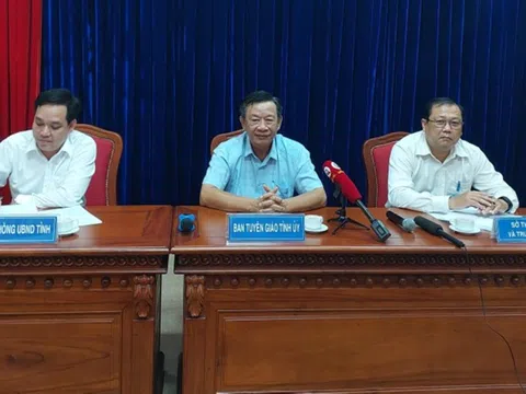 Đề nghị làm rõ clip lan truyền lãnh đạo huyện 'mặc cả chung chi' với nhà thầu tại Cà Mau