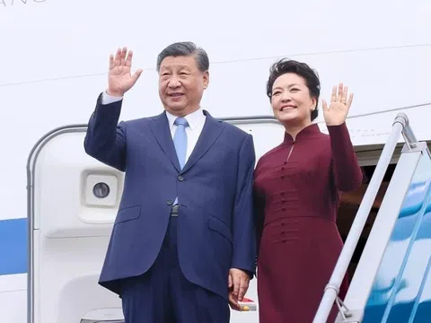 Thủ tướng Phạm Minh Chính đón Tổng Bí thư Trung Quốc Tập Cận Bình