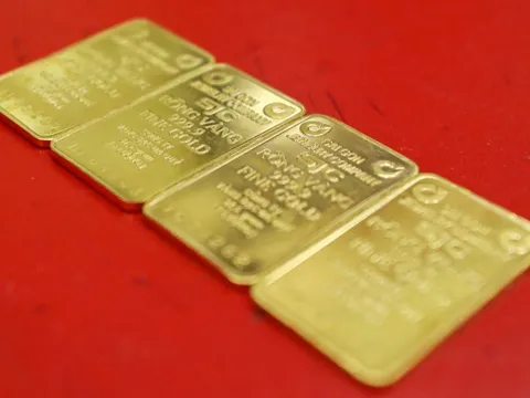 Sau công điện của Thủ tướng, vàng trong nước giảm ‘sốc’ 4 triệu đồng/lượng