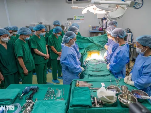 Lần đầu tiên lấy - ghép tạng từ người chết não tại bệnh viện thuộc Hà Nội