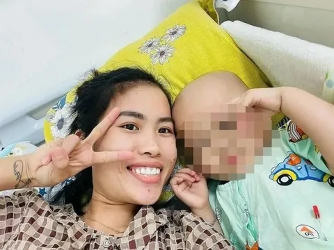 Động thái mới nhất của mẹ bé Bắp