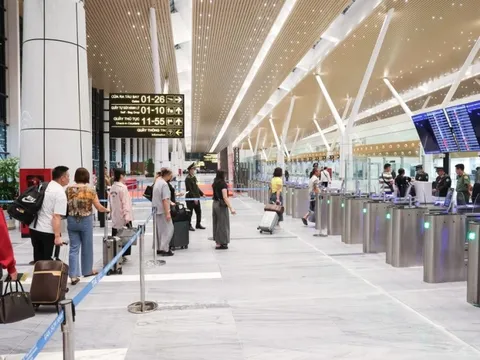 'Điểm nghẽn' ở nhà ga T3 Tân Sơn Nhất