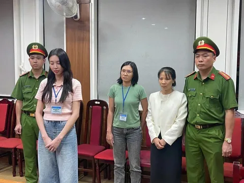 Khởi tố hoa hậu Thùy Tiên