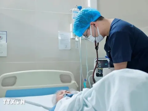 Covid-19 quay lại, ai cần điều trị tại bệnh viện nếu mắc virus?