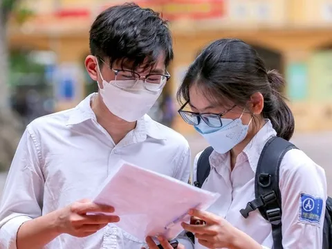 Thi tốt nghiệp THPT 2025: Bộ GD &ĐT cảnh báo gian lận công nghệ cao