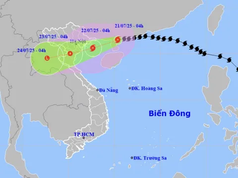 Bão Wipha giảm 3 cấp, dự báo mạnh lên khi vào đất liền Quảng Ninh - Nghệ An