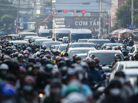 Chuyển đổi xe xăng sang xe điện: 3 bên hưởng lợi lớn