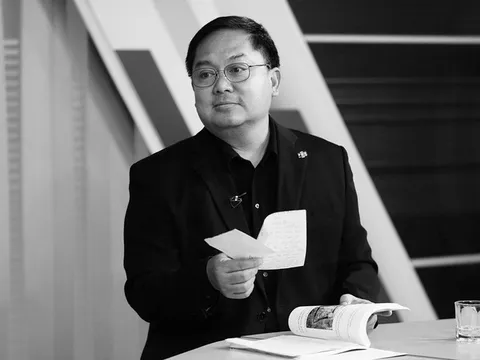 Ông Hoàng Nam Tiến: Thầy giáo không bục giảng và những câu nói thức tỉnh thế hệ trẻ