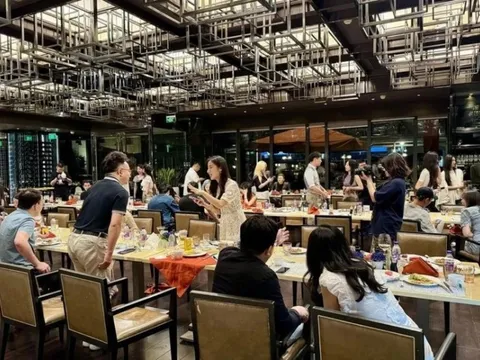 Tình yêu cũng cần bảng sao kê: Bi kịch tình cảm của giới siêu giàu