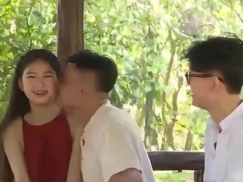 Các gia đình TikToker 'làm hoen ố' bức tranh MXH