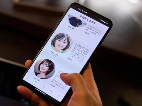 Đàn ông Nhật Bản 'mê' bạn gái AI