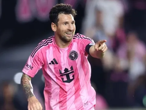 Người được Messi ủng hộ giành Quả bóng vàng