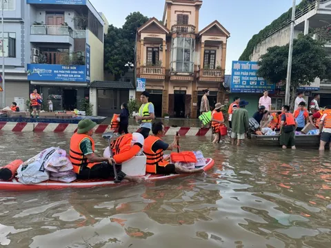 Thái Nguyên và những giọt nước mắt trong lũ dữ: "Con cháu tôi 3 ngày nay không có cơm"
