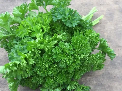 Một loại rau được Mỹ đánh giá tốt nhất thế giới, ở chợ Việt Nam bán rất rẻ, gặp phải mua ngay