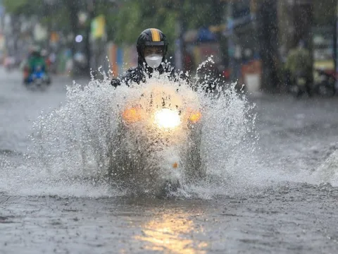 Thời tiết nguy hiểm trở lại, mưa to diện rộng từ Thanh Hóa đến Quảng Trị