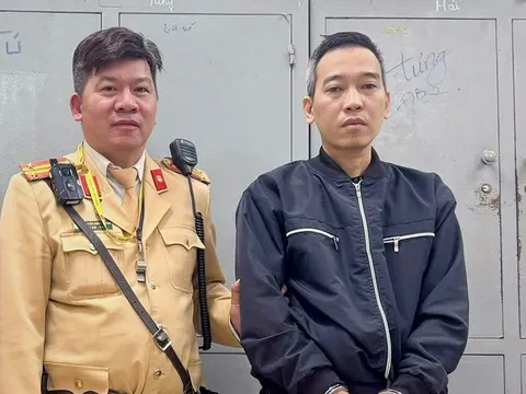 Gã đàn ông bị người dân hô hoán, truy đuổi trên phố Hà Nội, biết lý do ai nấy cũng ngán ngẩm