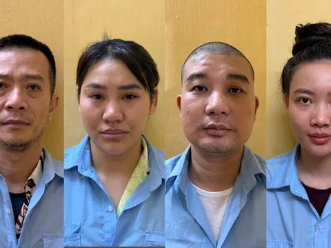 Kiểm tra Karaoke Monaza lúc rạng sáng, Công an phát hiện 'bí mật' trong các phòng hát