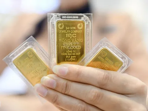 Giá vàng miếng sát ngưỡng 160 triệu đồng/lượng
