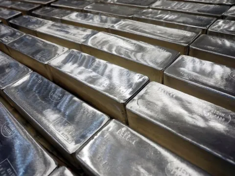 Bạc sắp vượt Nvidia thành tài sản giá trị thứ 2 thế giới