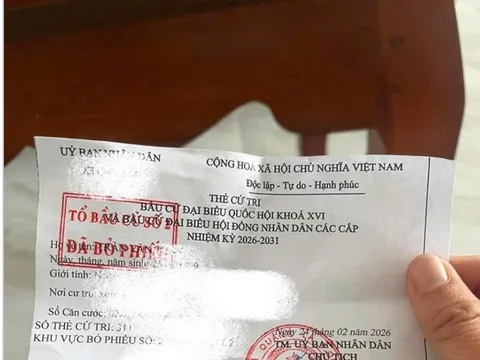 Cảnh báo rủi ro khó lường khi đăng ảnh thẻ cử tri lên mạng xã hội