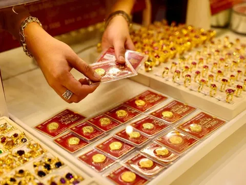 Giá vàng hôm nay (24/3): Giảm sâu, nhà đầu tư thiệt hại ra sao?