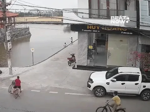 Màn cua xe 'cực khét' của búp măng non khiến dân tình phải vội réo phụ huynh vào cuộc