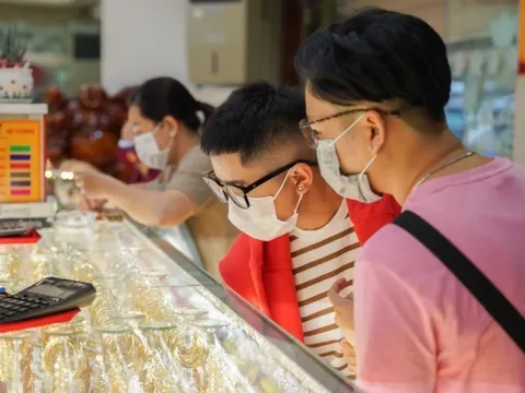 Giá vàng trong nước vừa giảm 4 triệu đồng/lượng