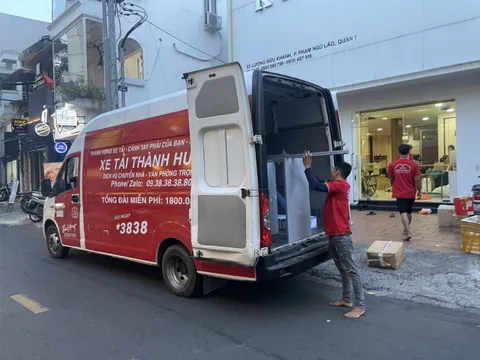 Taxi Tải Thành Hưng giúp khách hàng chuyển nhà giá rẻ nhanh chóng, an toàn bất kể thời tiết mùa mưa hay nắng